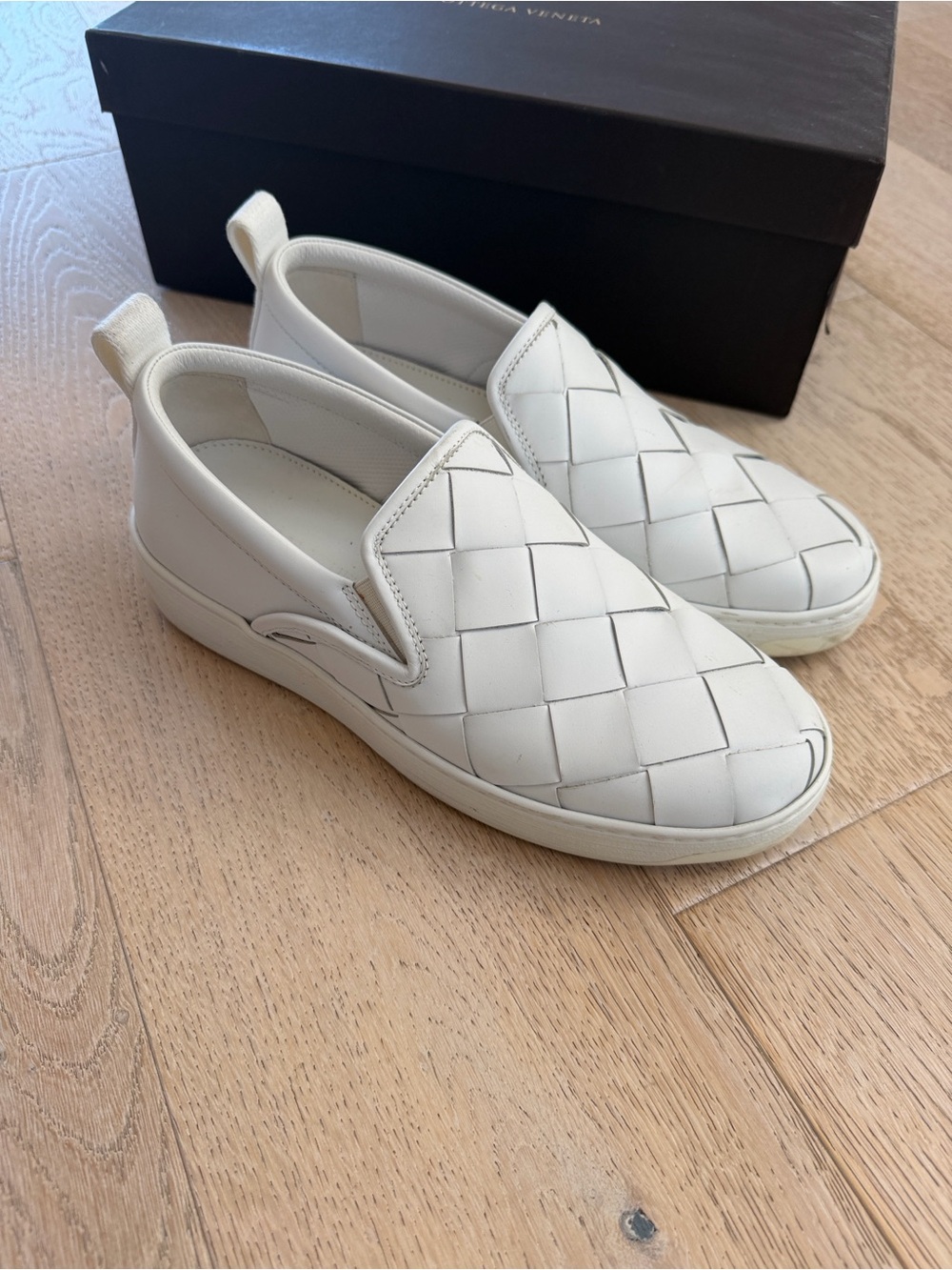 Bottega Veneta White Intrecciato Leather Slip-On Loafers - Picture 2 of 8